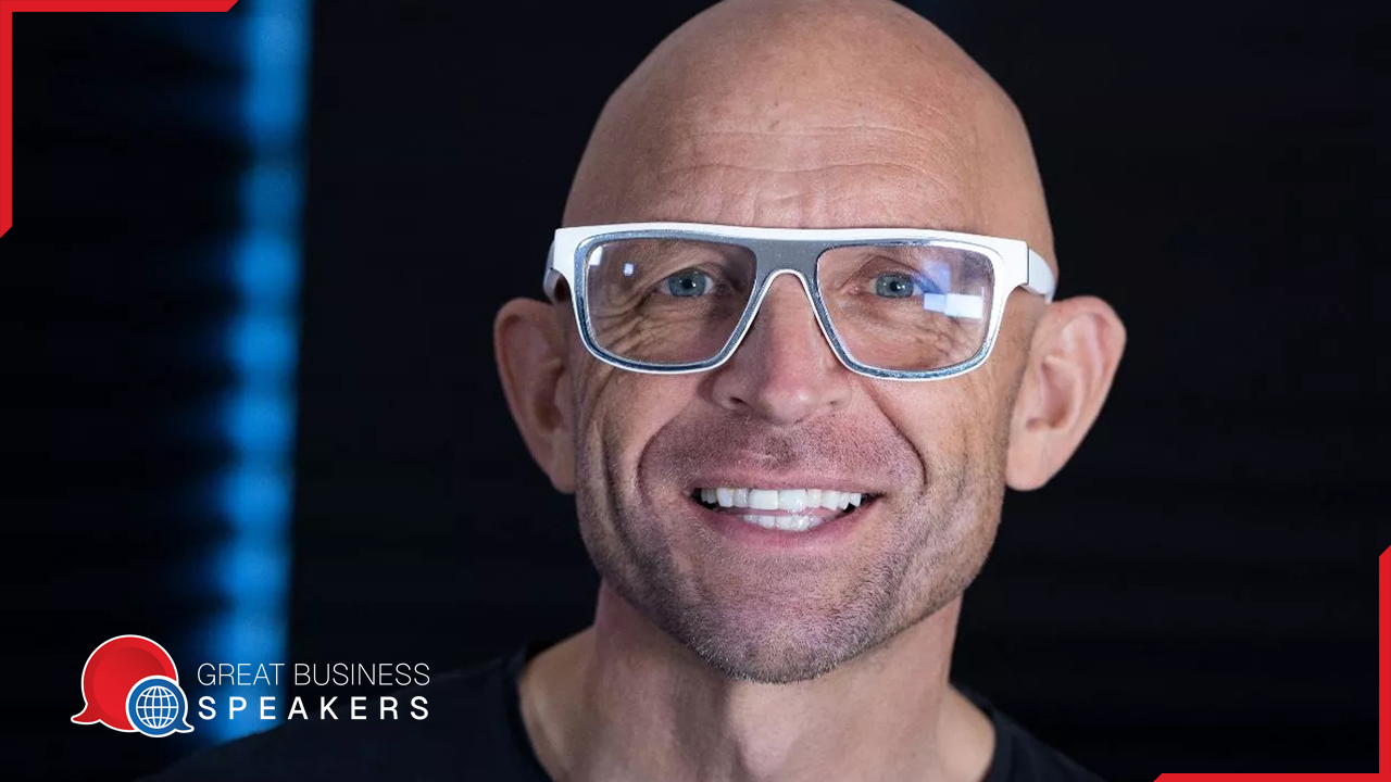 Jason Bradbury hire host of The Gadget Show UK speaker book at agent Great Business Speakers.