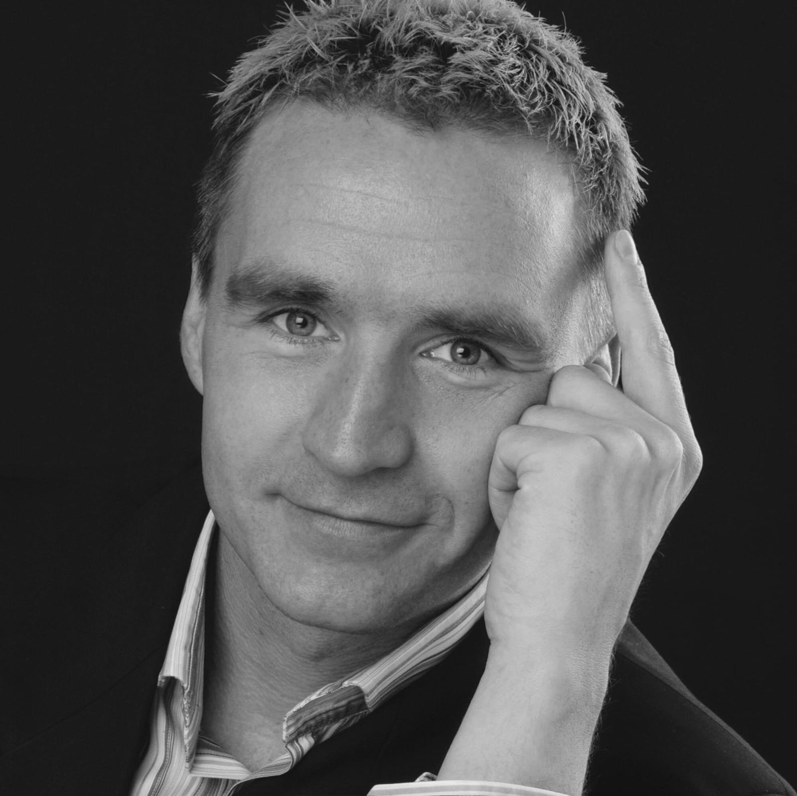 Caspar Berry risk management leadership innovation speaker at official agent Great Business Speakers
