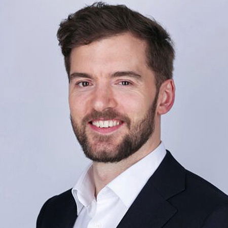 Chris Harvey The Change Guy Management Culture Resilience AI future workplace speaker book at official agent Great Business Speakers