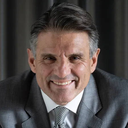 Jeremy Schwartz Global FTSE 100 business speaker sustainability E commerce high performance teams book at official agent Great Business Speakers