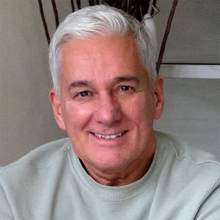 Paul Coia Scottish Glasgow TV Radio Presenter media coach MC events host book at agent Great Business Speakers