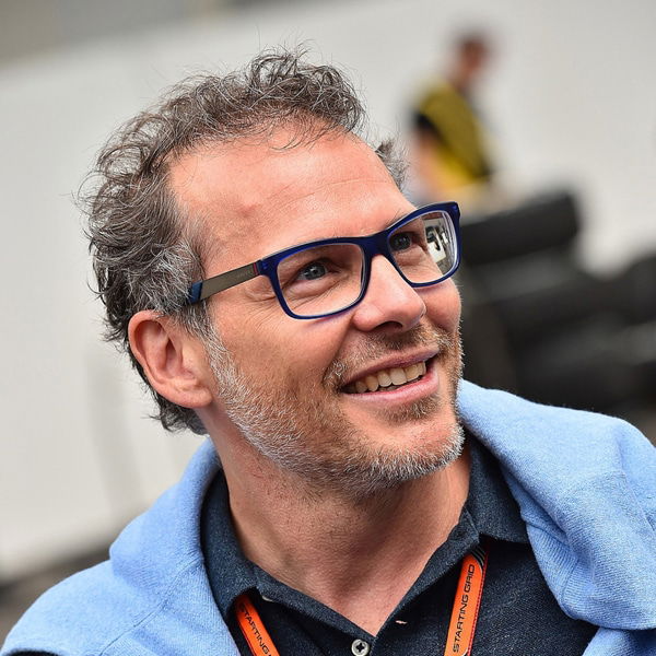 Jacques Villeneuve Former Formula one grand prix driver Mercedes Benz high performance leadership speaker