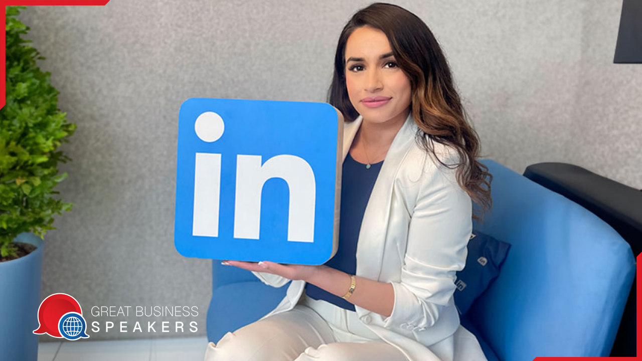 top 12 Leading Entrepreneurial Speakers Harpreet Kaur Apprentice book at agent Great Business Speakers