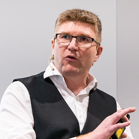 Simon-Hartley-hire-Founder-and-CEIO-of-Be-World-Class-Group-speaker-book-at-agent-Great-Business-Speakers