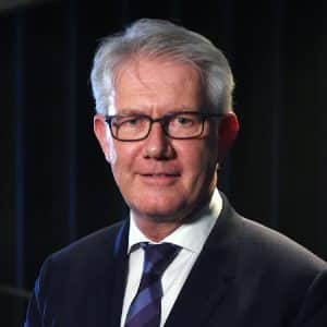 Andrew-McMillan-hire-engaging-service-speaker-book-at-agent-Great-British-Speakers-