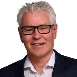 Gordon-Glennister-hire-influencer-marketing-speaker-book-at-agent-Great-British-Speakers-