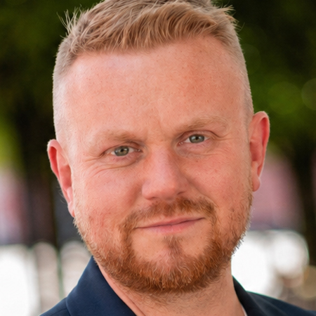 Rob Osborne hire broadcaster speaker book at agent Great Business Speakers